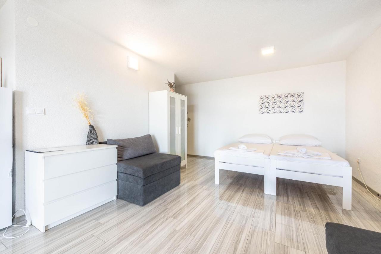 Villa Apartments Anifil Novalja Dış mekan fotoğraf